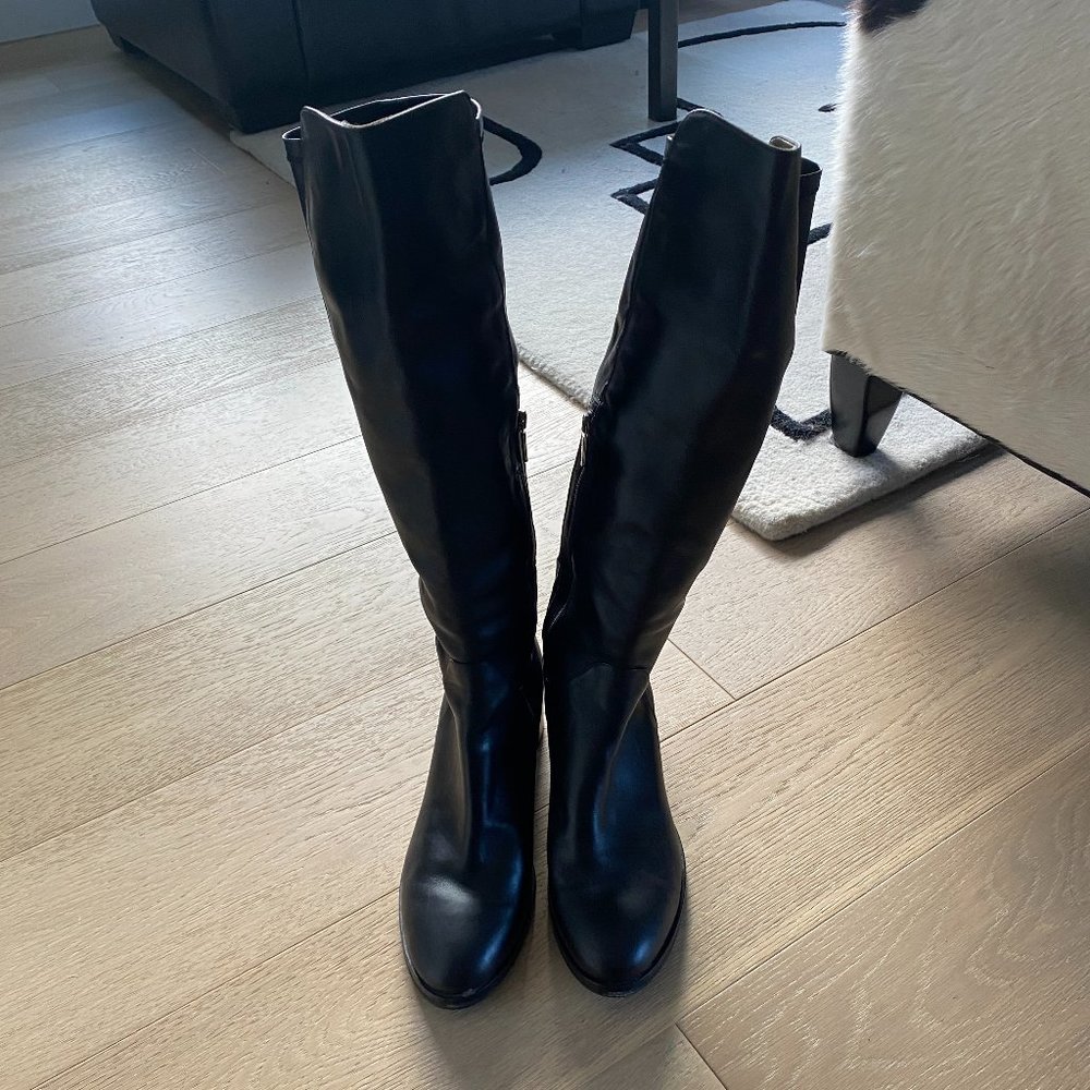 Italeau Fiamma Water Resistant Knee High Boot Size 10 (41)